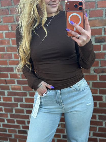 Basic Longsleeve Bruin