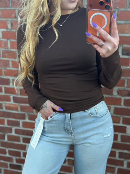 Basic Longsleeve Bruin