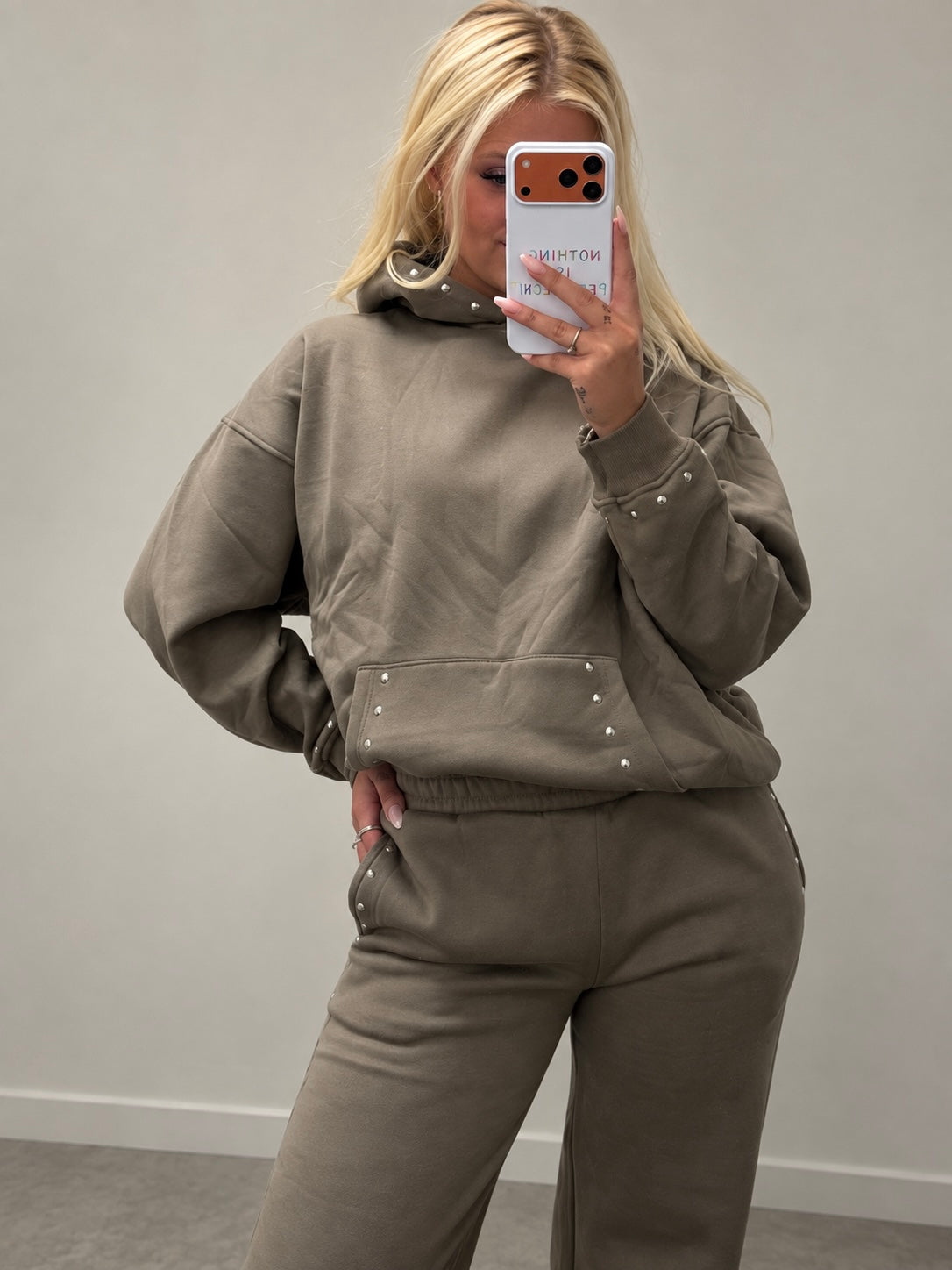 Studs Hoodie Olive