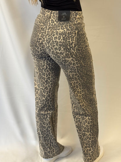 Leopard Jeans