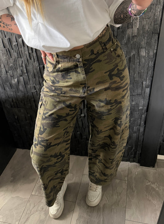 Camo Balloon Jeans